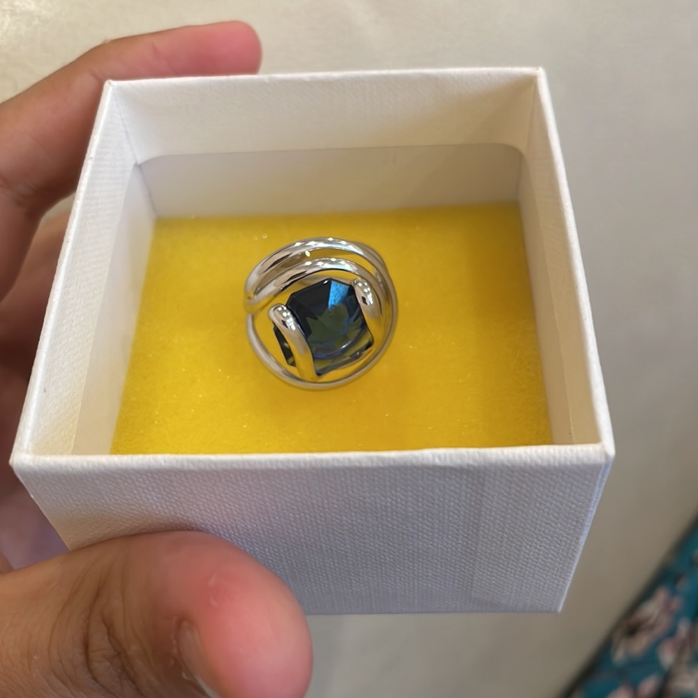 Andrea Marazzini Ring With A Blue Swarovski Crystal. Size 6. Rhodium.